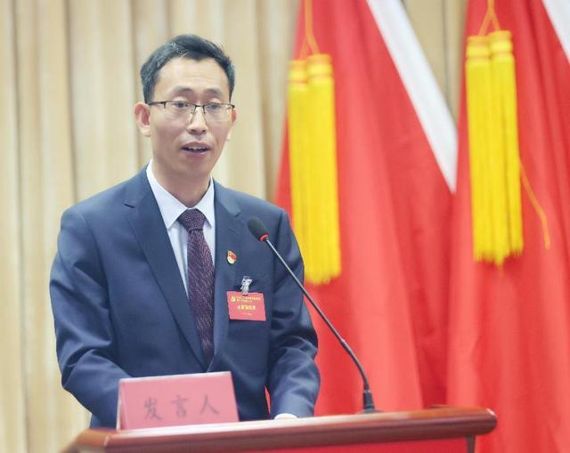 中国共产党中原科技学院第一次代表大会胜利召开