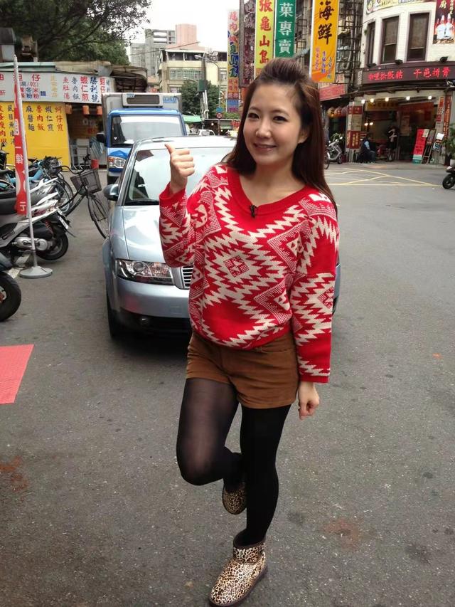 女星谢忻大尺度照片遭流出，摄影师电脑被扣查，调查线索指向内鬼