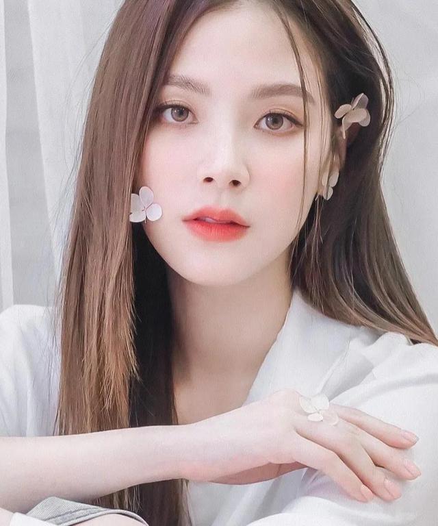 小水平采娜的性感写真