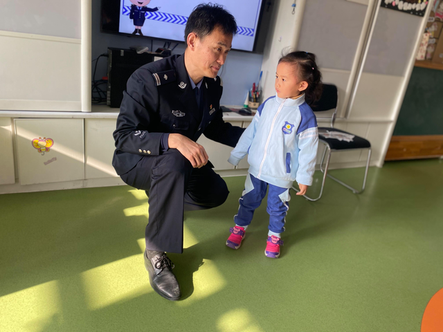 爸爸的弟弟,叫什么,你知道吗