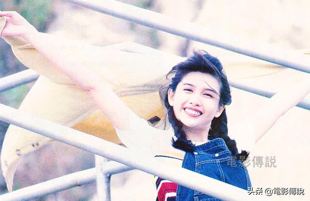 从玉女到王晶打造下的“性感小猫” 邱淑贞早年学生味写真完整版