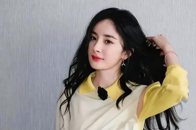 网友评出2023年四大女顶流，实力与魅力并存，第一名是内娱常青树