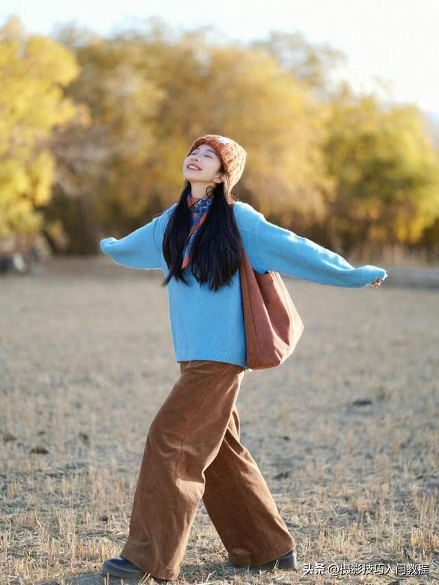 拍照时手不知道往哪放?7个手部拍照姿势,照片自然又好看