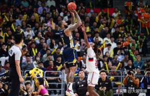 朱芳雨(广东双杀广州收官曝朱芳雨考虑引入NBA级摇摆人，杜锋总结表态)