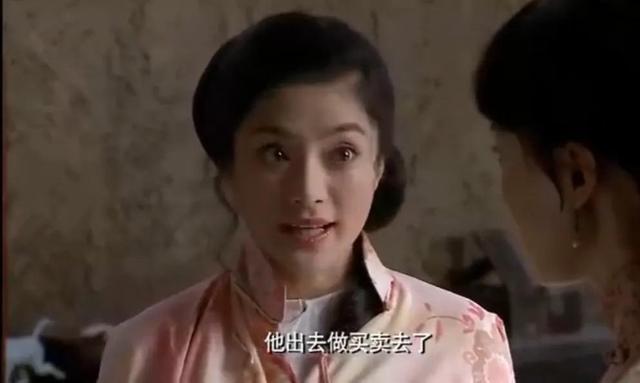 《铁梨花》美艳青楼女子嫁老汉做填房,却丧心病狂把丈夫关进地窖