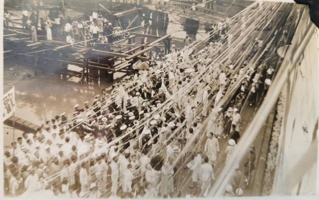 1936年的柏林奥运会上，中国的 “神行太保”与天才运动员欧文斯结为好友