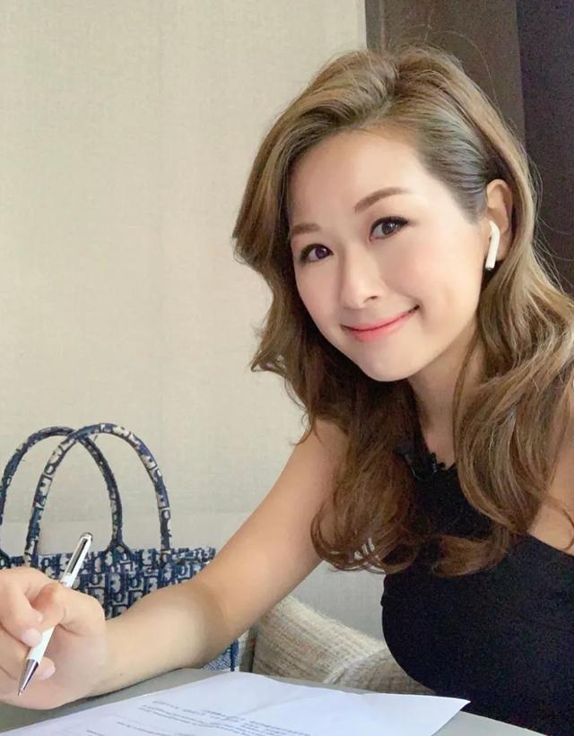 TVB隐形千金做跑龙套，为追梦弃读硕士​，奋斗12年终夺奖