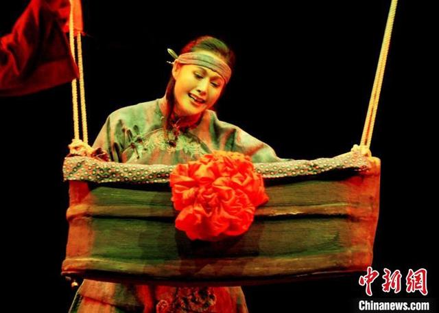 国家级非遗传承人冯玉萍：让戏曲在传承中焕发光彩