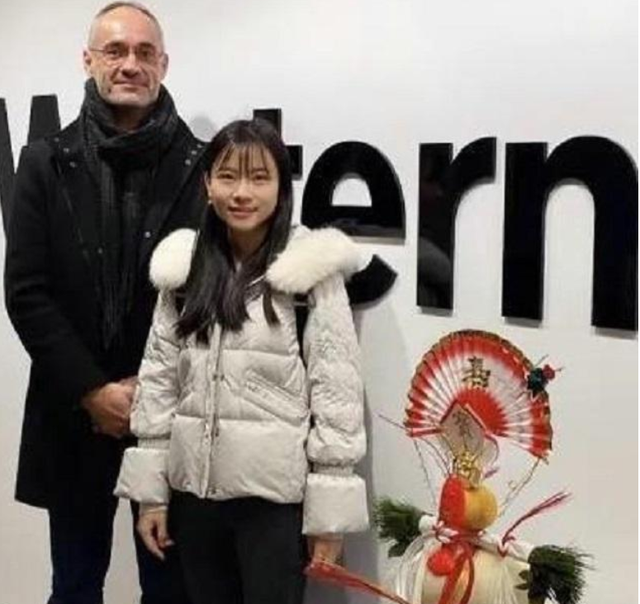 湖南女孩刚毕业就被华为选中,年薪高达156万,她究竟有何本事