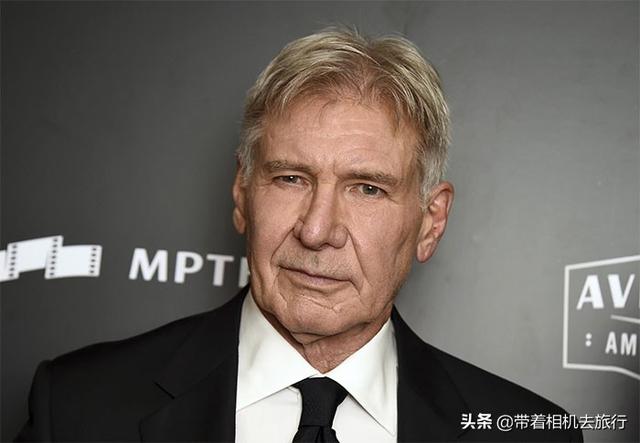 10位名人身上的伤疤由来：有人遇到抢劫，有人演戏受伤