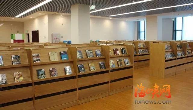 福州最牛图书馆首日体验来了！看电影 玩VR 看最美江景！办卡 借书 还书 存包 真实内景一网打尽！