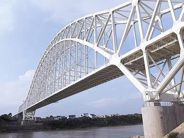 南宁良庆大桥正式通车！横跨邕江竟有这么多桥！你走了几座？