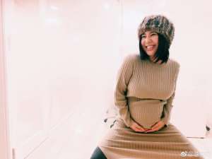 苍劲空(苍井空宣布怀双胞胎原来家族有双胞胎基因)