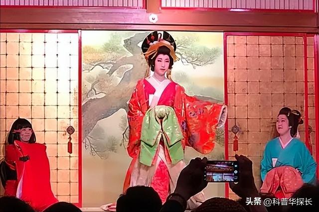 年创收达700亿美元，情色电影称霸全球，日本色情业究竟有多牛？