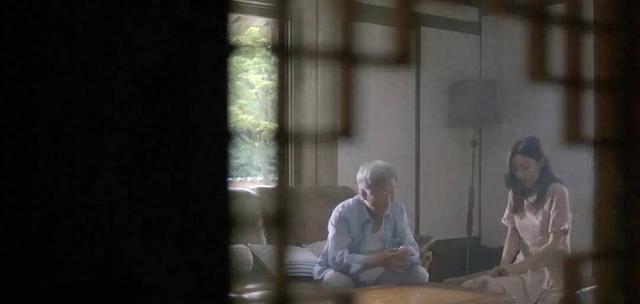 泡菜国尺度片《女人的战争之肮脏的交易》:情与法的深渊探索与人