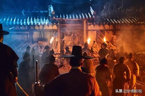 流行元素包裹的王权争夺战——《王国第1季》