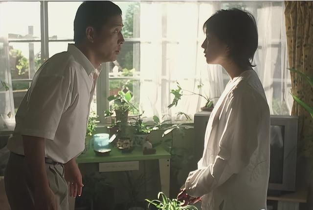 东野圭吾《秘密》:妻子魂穿女儿身体,伦理错乱下的赤裸人性