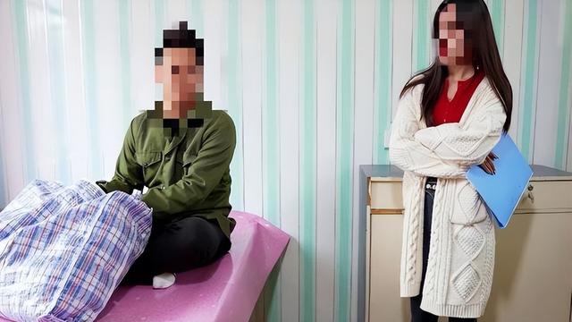 青年男导演拍摄小黄片,每集投资3万,男女主:快给我们拍吐了
