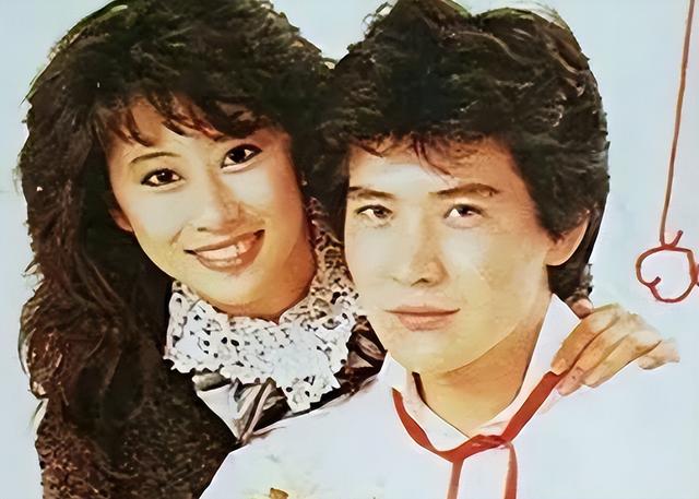 费翔和刘晓庆都没孩子 晚年风光无限 丁克到最后依旧毫不后悔
