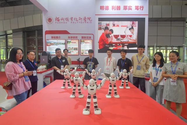 福建日报刊发“敏言”文章：三位一体，教育科技人才怎样同轨同向