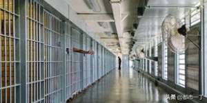 监狱风云录(违禁品2(监狱风云录))