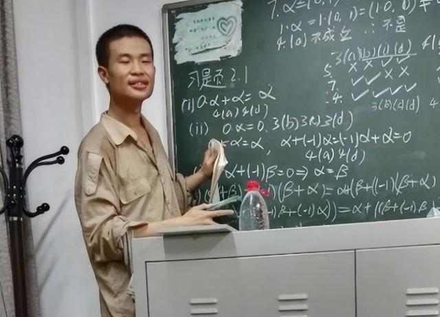 数学天才韦神1人战败6名博士，到底是真是假？官方回答惹众议