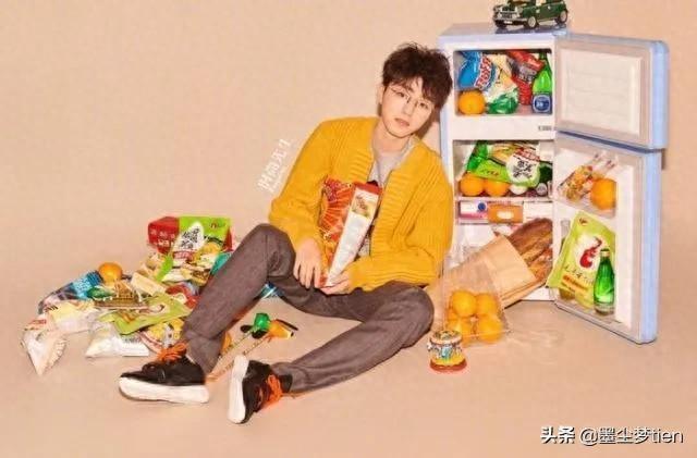 TFboys三小只露腹肌!前两个令人称赞,最后一个只能靠想象