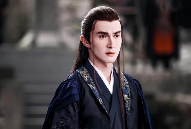 《枕上书》沉晔明明是帝君的影子，为何却活成了夜华的模样？