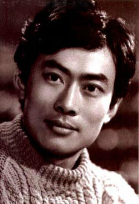 昔日“上影厂当家小生”王诗槐：离过婚，人生比电视剧还传奇