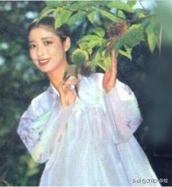 金宝妍:韩剧“国民妈妈”,为何现实中两段婚姻都失败了?