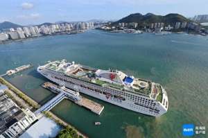 晓峰(晓峰近距离｜回眸2024：在时光流转中感受影像的温度与力量)