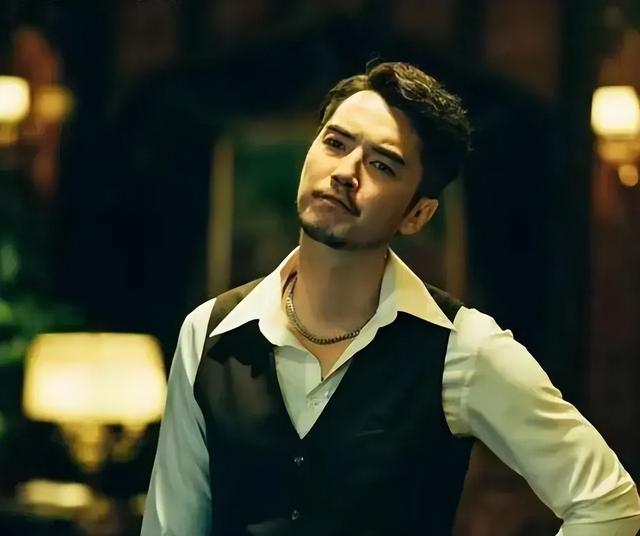 娱乐圈5个扎男”，别人留胡子邋遢，他们满脸胡碴反而更有味道