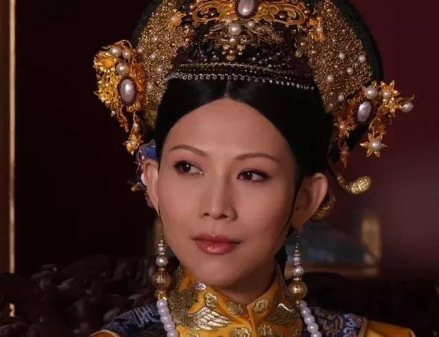 貌美身材正、AB同门“香港第一代嫩模”文咏珊为啥还没红？