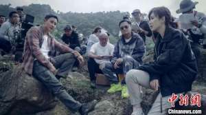 埃博拉前线(感动源于真实 走近《埃博拉前线》的“那些英雄，那些凡人”)