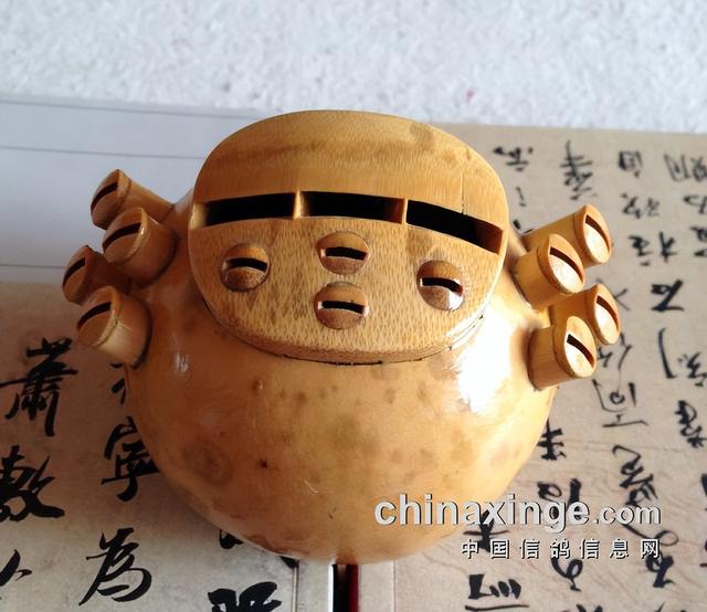鸽子背上的风情——鸽哨