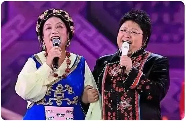 韩红的母亲雍西：女儿52岁仍未婚单身，让她纠结心痛