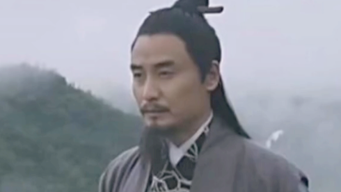 难怪裘千仞战绩平平,却在江湖上无人敢惹,你看他师父是什么来头