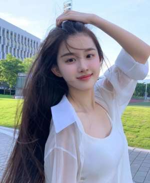 陆骁(陆骁的白月光回国那一天,他第一次主动为我办生日宴)