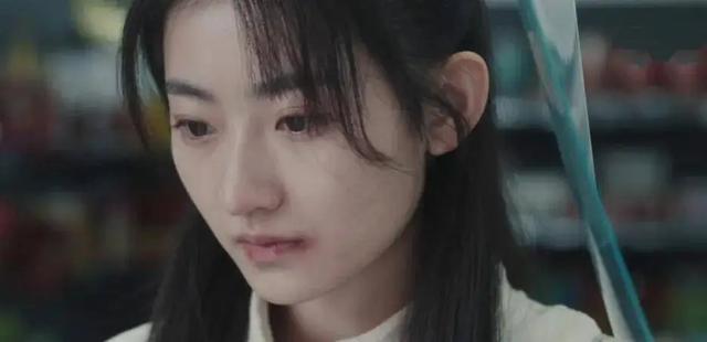收手吧小花,赵灵儿不是谁都能演的,刘亦菲的「仙气」别人学不来