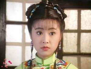 蔡少芬二公造型撞脸步惊云(明明是同一个演员，可在续集里像换了张脸，令妃颜值前后变化好大)