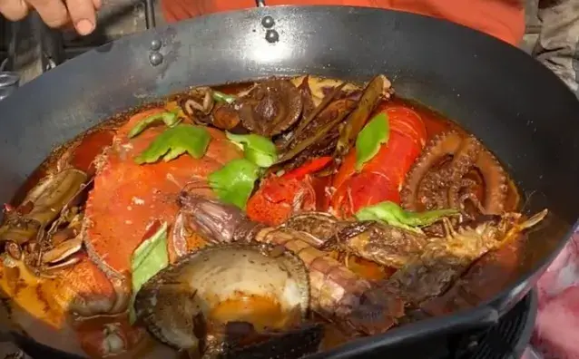 海鲜吃播神一样的操作,你见过吗?