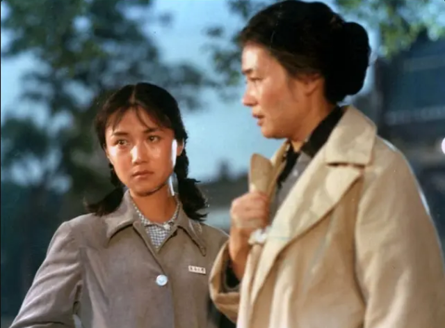 电影《女大学生宿舍》故事,武汉大学风景荟萃,演员各奔前程