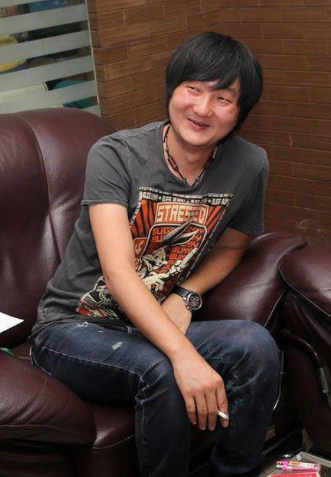 “丑男”王大治的毁灭史,他跟董洁的事远比你想得更恶劣