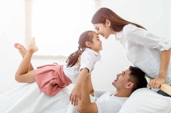 一个愿意陪伴孩子的爸爸，等于让孩子拥有100位老师