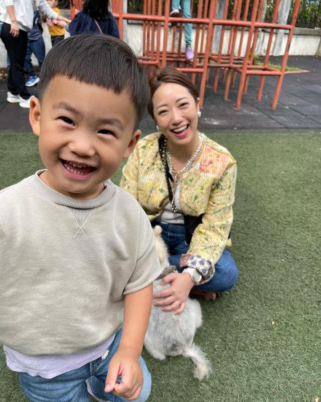 结婚4年有3年都在怀孕,毛加恩感谢妻子罗雯对家庭的付出