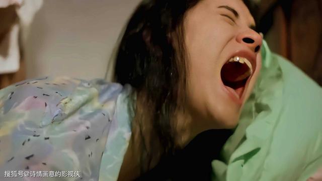香港R级电影《灭门惨案之借种》:人性的深渊与社会的反思