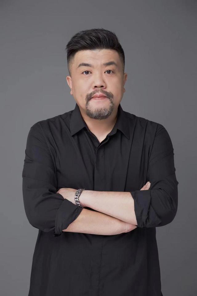 《熊猫计划》国庆热映 导演张栾:与成龙大哥拍动作戏就像“开盲盒”