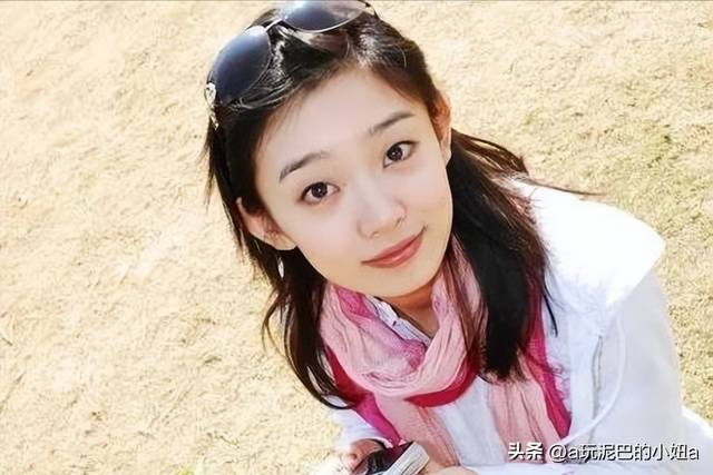 从央视消失,被誉为“董卿接班人”的李七月,如今走上了另一条路