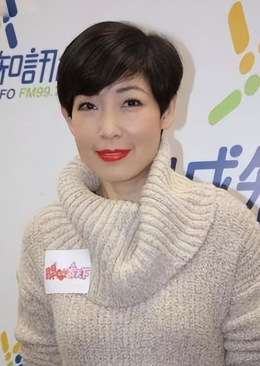 和郑伊健、梁家辉有染,公开承认出轨陈小春的黎芷珊,58岁仍单身