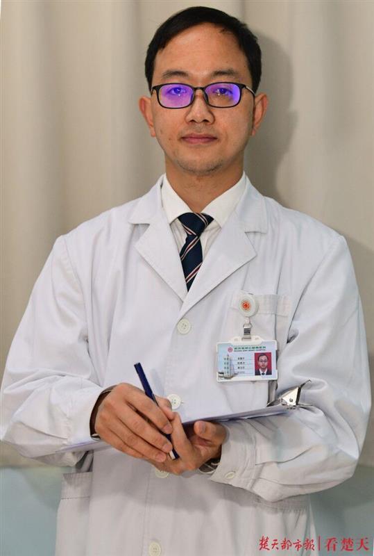武汉亚洲心脏病医院院感办主任肖德才:三天筛查500名医护,守卫白衣战士安全
